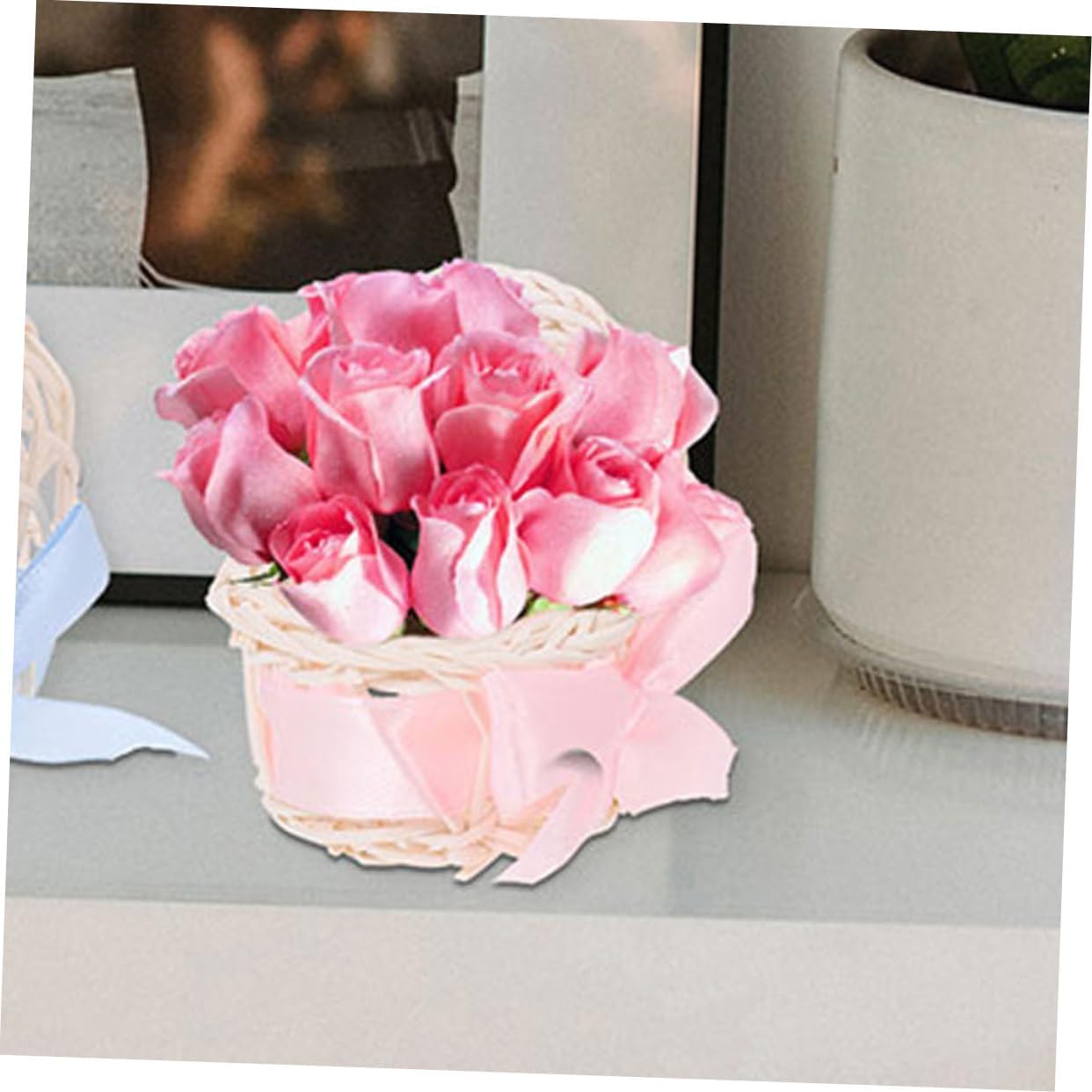 LIOOBO Mini Wicker Flower Basket for Dollhouse Decor