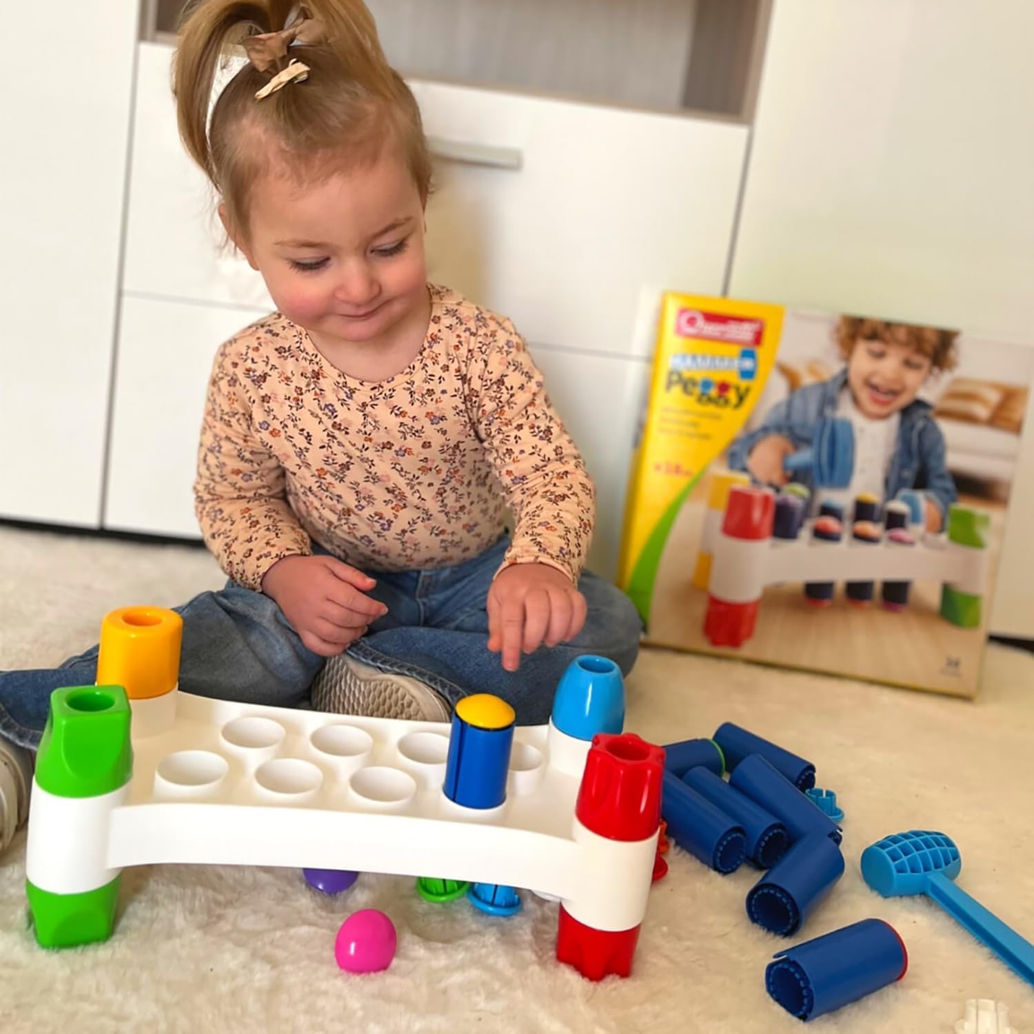 Quercetti Hammer Peggy Peg Pounding Bench Toy for Toddlers 18mo 1