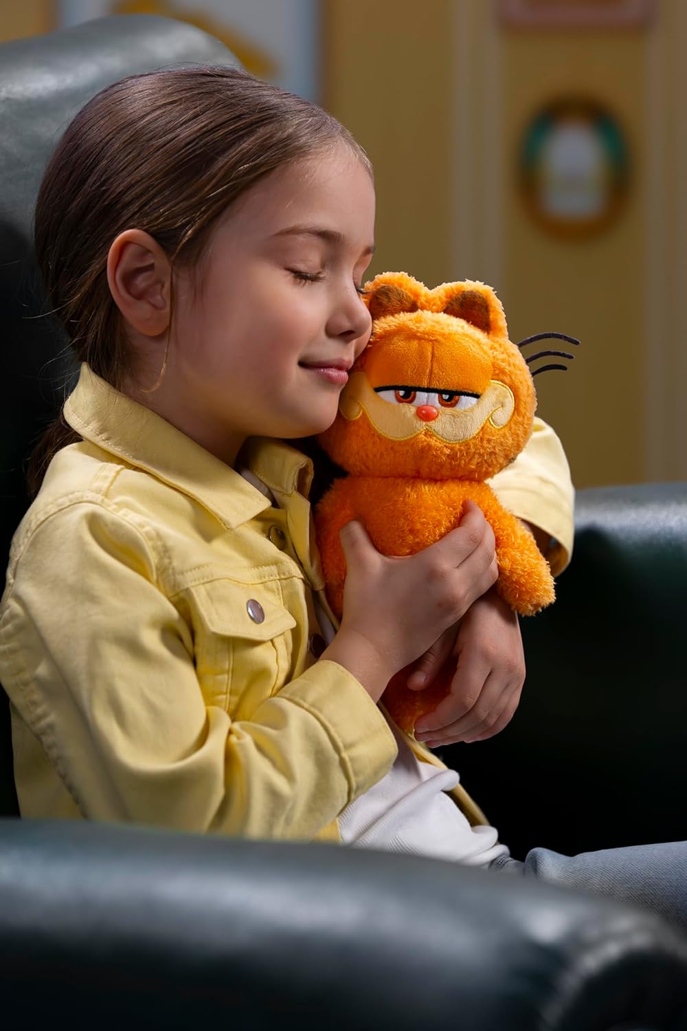 Goliath Classic Garfield 8 Plush Toy 1